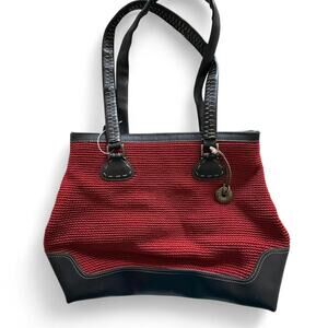 The sak red and black